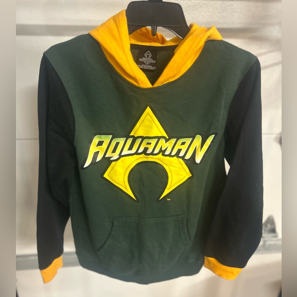 Aquaman Green and Yellow Hoodie size 18 big boy new never used